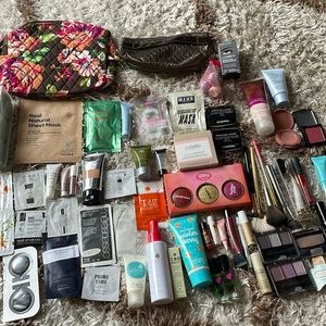 Huge sample beauty lot